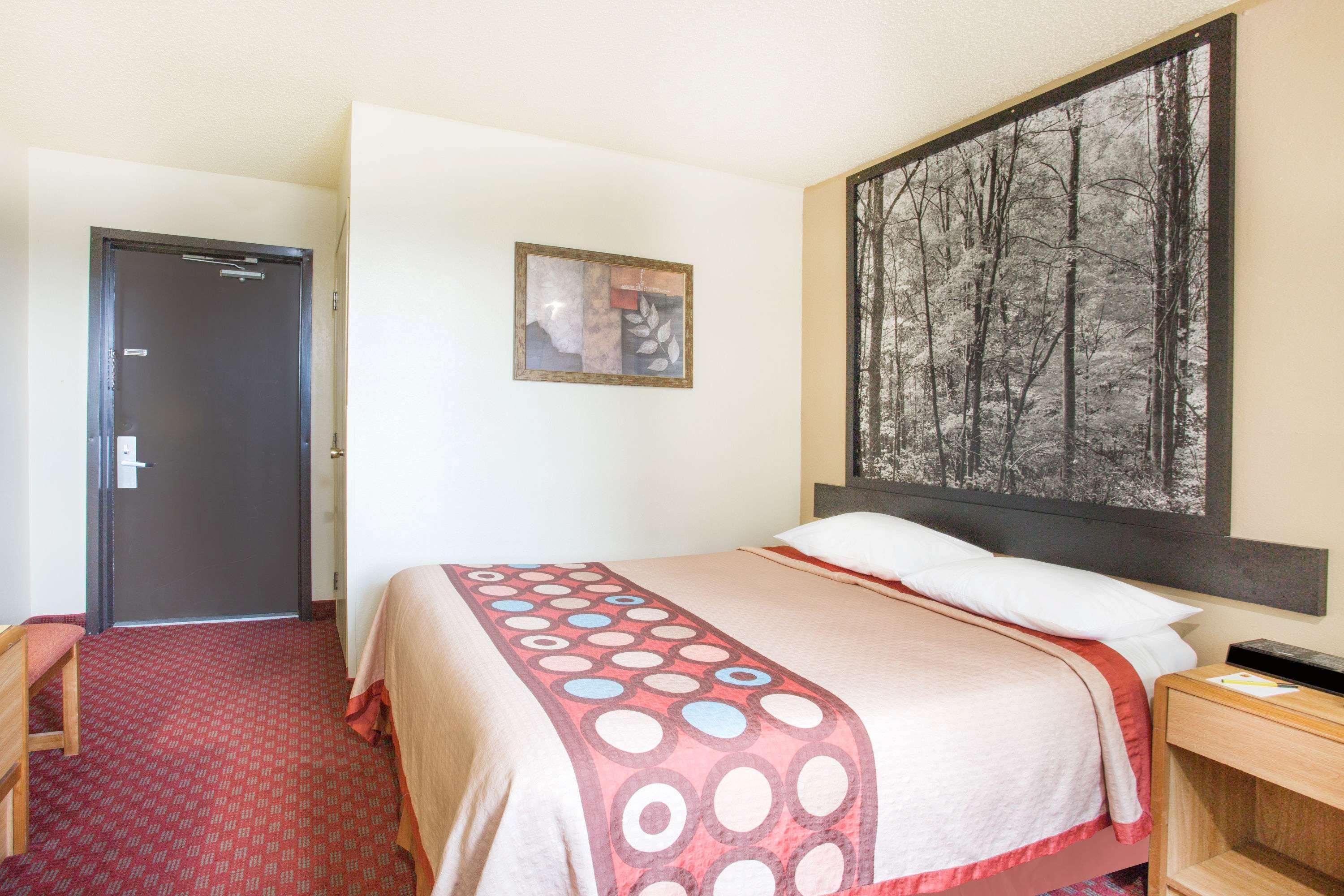 Hotel Super 8 By Wyndham Lexington Va Esterno foto