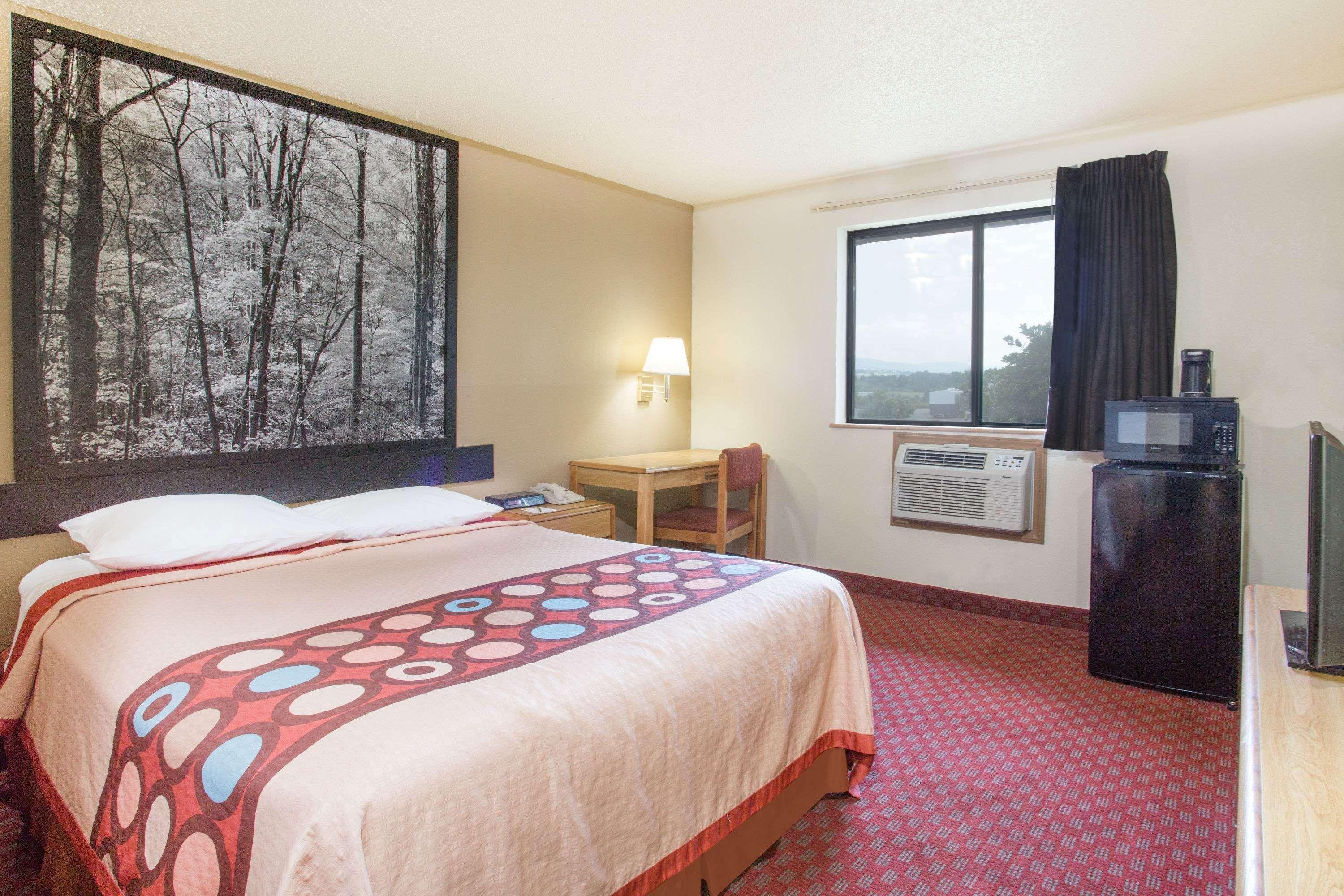 Hotel Super 8 By Wyndham Lexington Va Esterno foto
