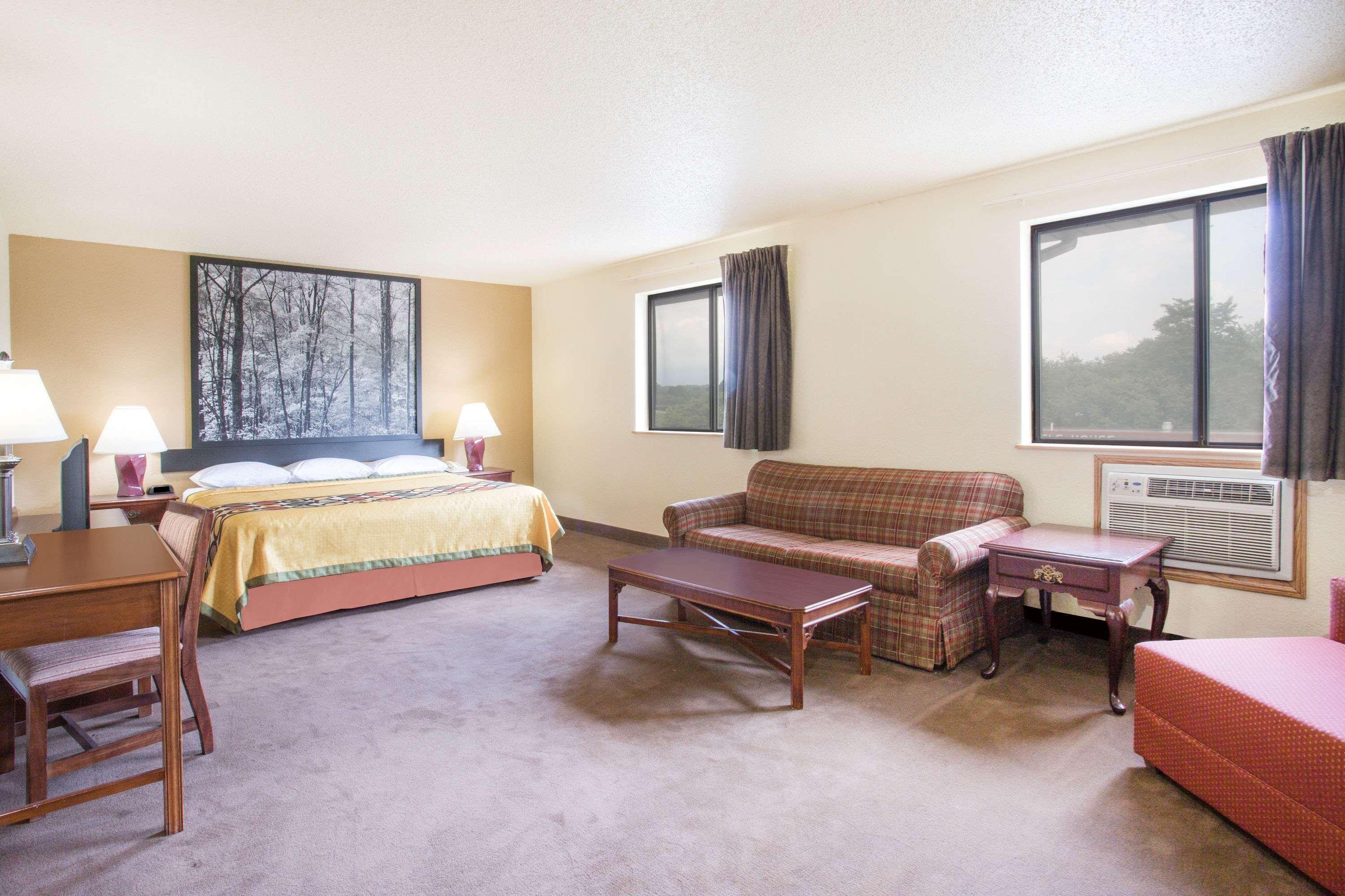Hotel Super 8 By Wyndham Lexington Va Esterno foto